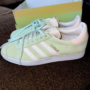 Adidas Gazelle Womens Mint Shoes Size 9